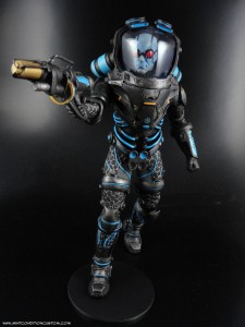 DC Collectibles Mr. Freeze Batman Arkham City Action Figure In Package DC Collectibles (DC Direct) Mr. Freeze Batman Arkham City 7" Deluxe Action Figure In Package