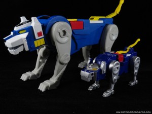 Mattel Voltron Classics Blue Lion and Princess Allura Action Figure Set
