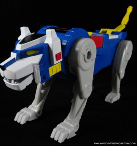 Mattel Voltron Classics Blue Lion and Princess Allura Action Figure Set