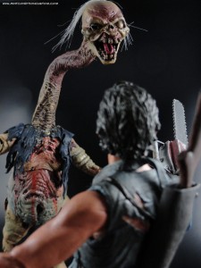 NECA Evil Dead 2 Henrietta Deadite Action Figure Horror Halloween Sam Raimi Bruce Campbell Army of Darkness