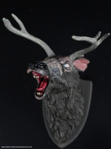 NECA Evil Dead 2 Hero Ash Action Figure Deer Head Accessory NECA Evil Dead 2 Army of Darkness Hero Ash Williams 7" Action Figure