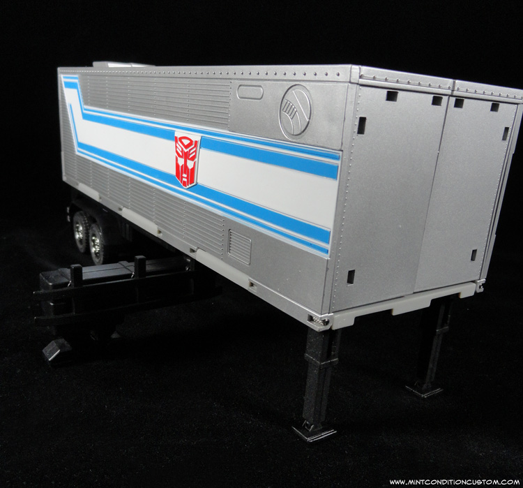 masterpiece optimus prime trailer